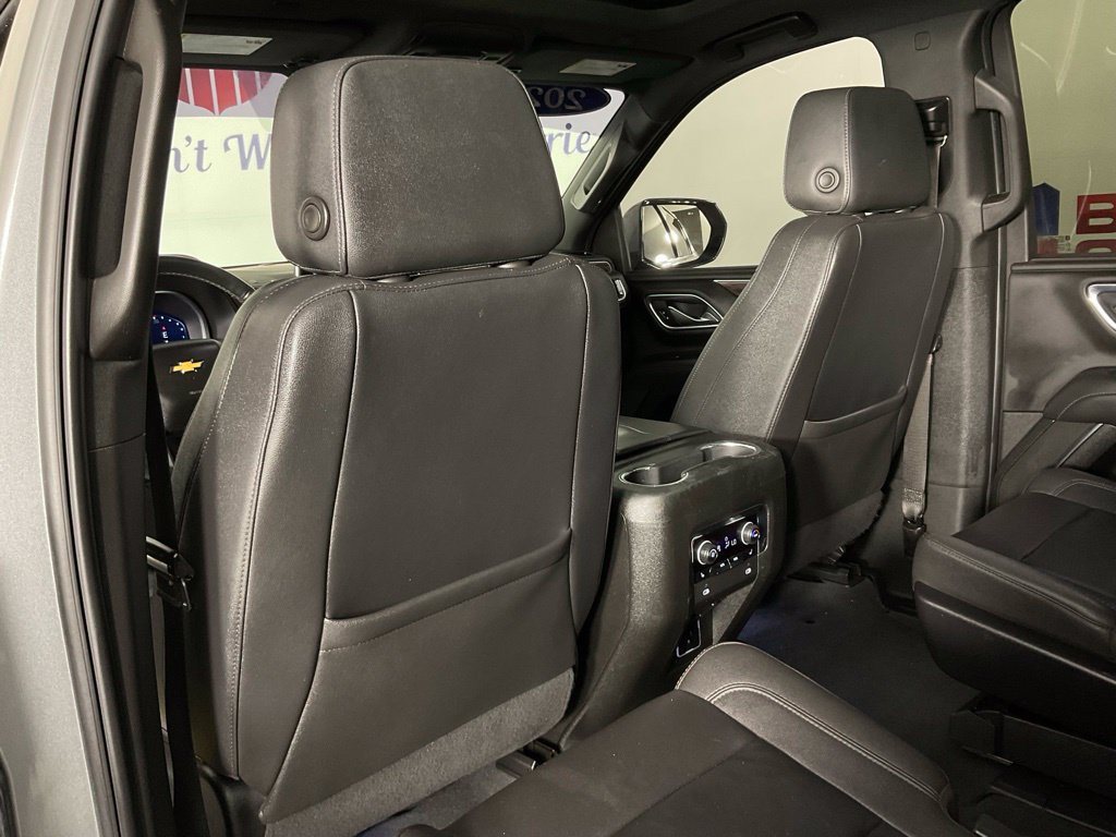 Used 2023 Chevrolet Suburban LT w/ LT Signature Plus Package RWD image 15