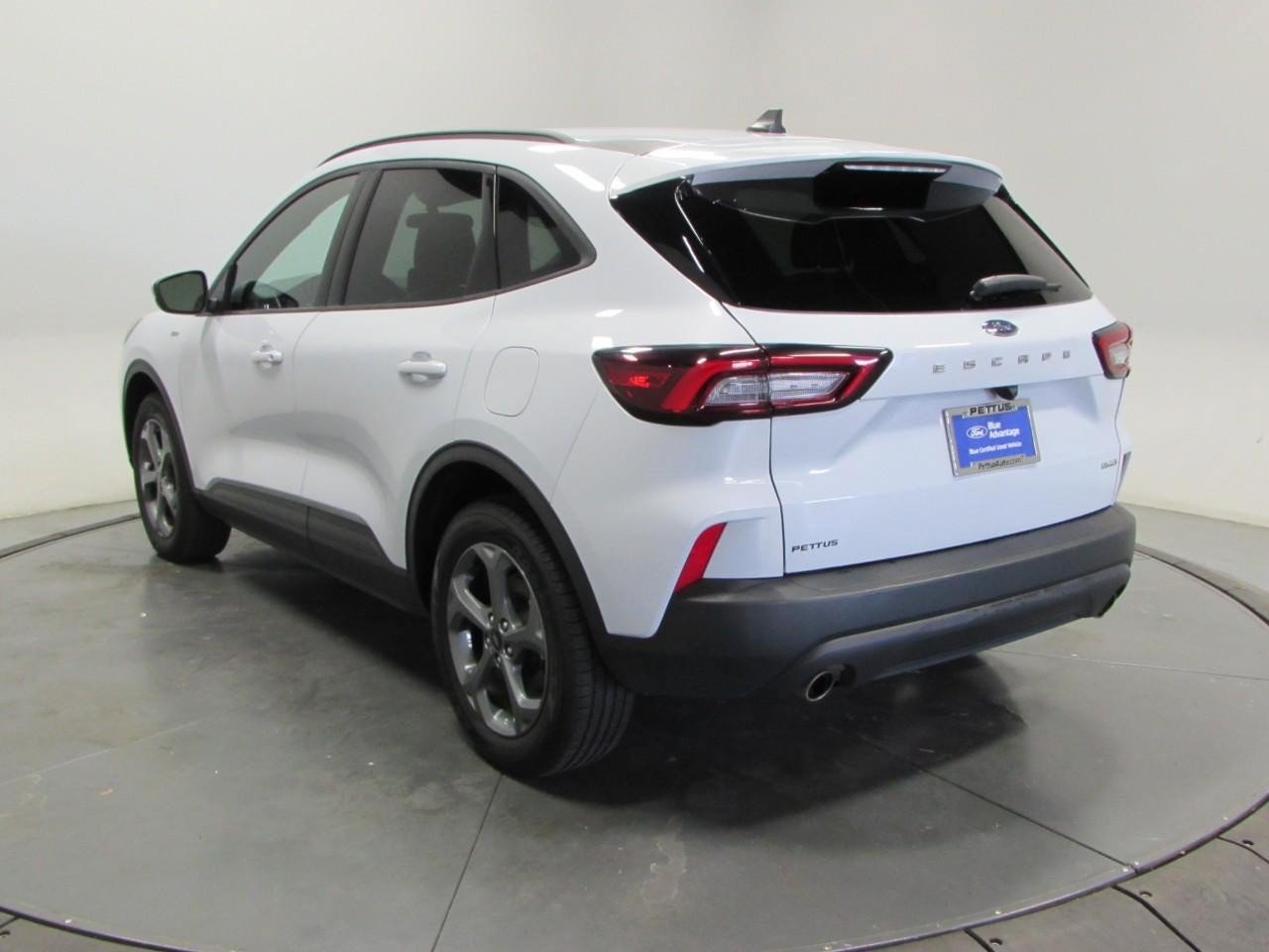 Certified 2025 Ford Escape ST-Line Select AWD/4WD image 5