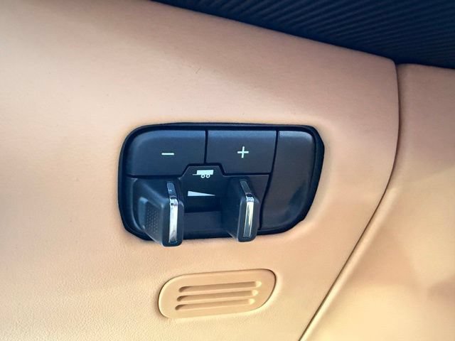 Used 2025 Jeep Grand Wagoneer Series III w/ Rear Seat Video Group 1 AWD/4WD image 30