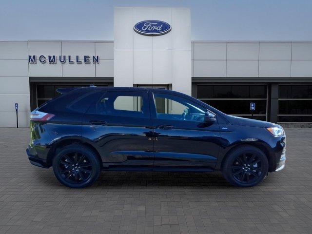 Certified 2024 Ford Edge ST-Line AWD/4WD image 4