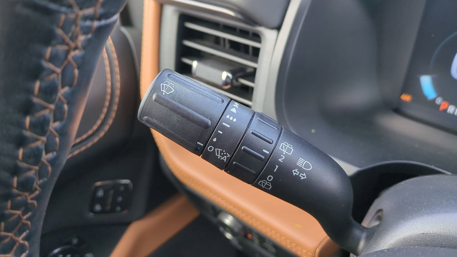 Certified 2022 Ford Expedition Max Platinum image 28