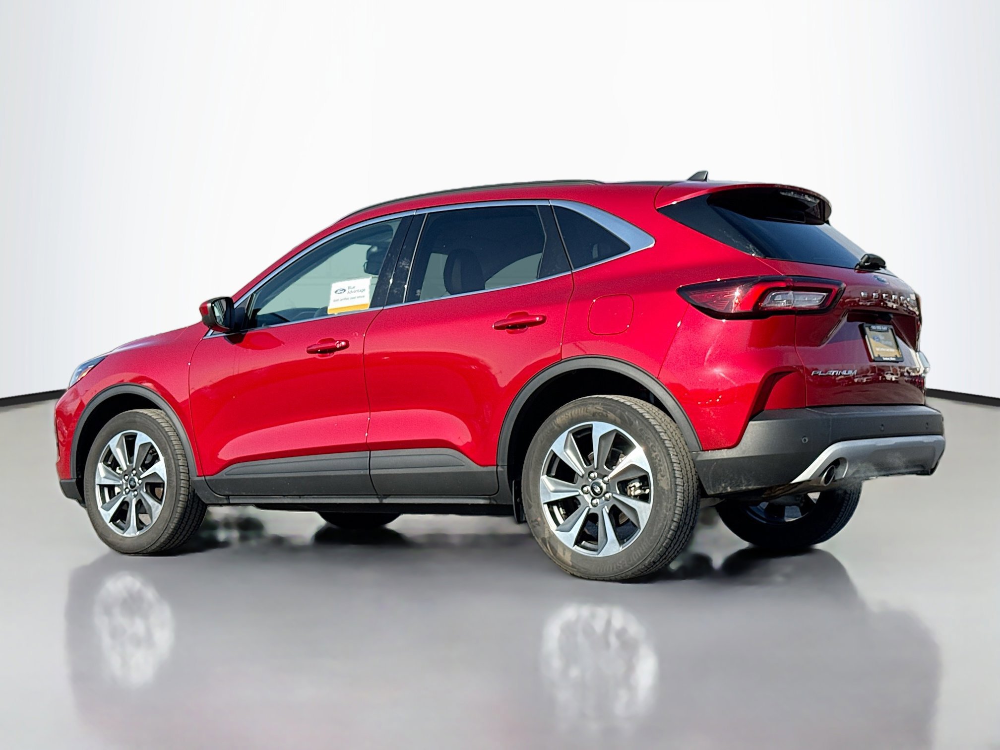 Certified 2023 Ford Escape Platinum image 2