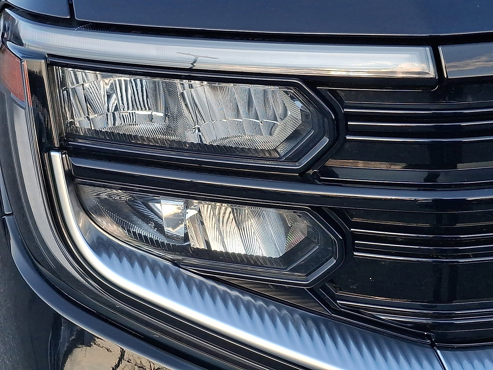 Certified 2025 Ford Expedition Max Platinum image 9