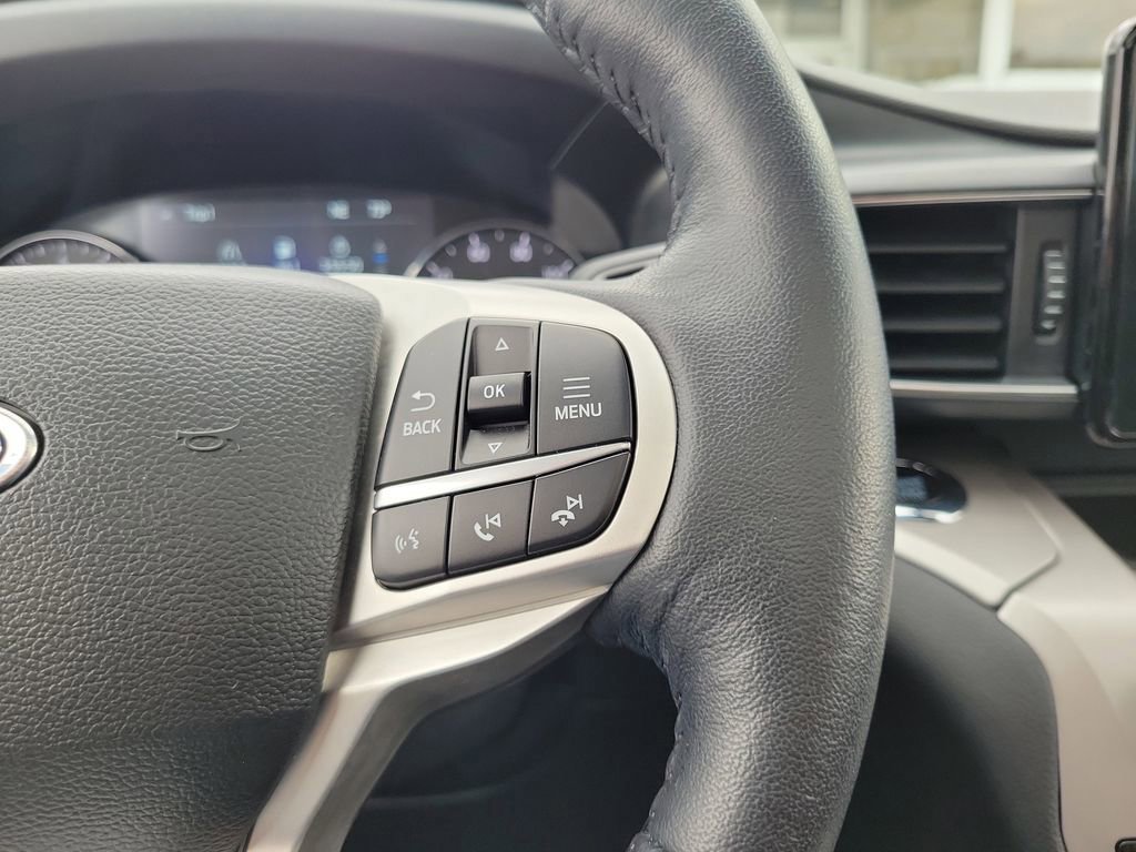 Certified 2023 Ford Explorer XLT w/ Equipment Group 202A image 25