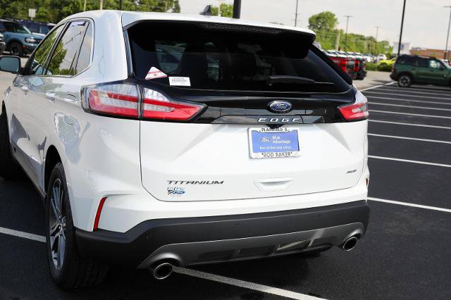 Certified 2024 Ford Edge Titanium w/ Equipment Group 301A AWD/4WD image 15
