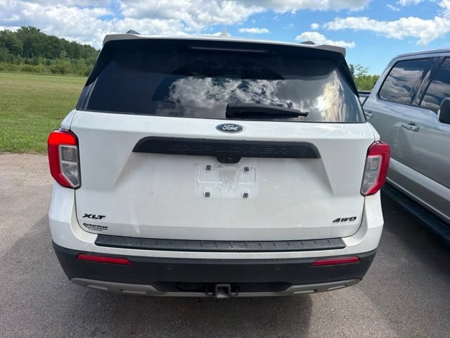 Certified 2023 Ford Explorer XLT w/ Equipment Group 202A AWD/4WD image 8