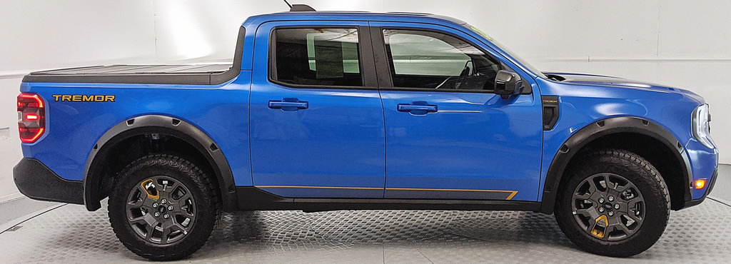 Certified 2026 Ford Maverick Tremor AWD/4WD image 2
