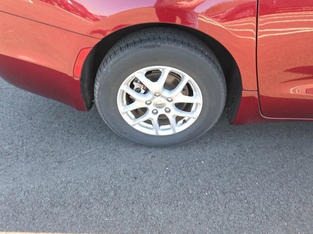 Used 2023 Chrysler Pacifica Touring-L image 10