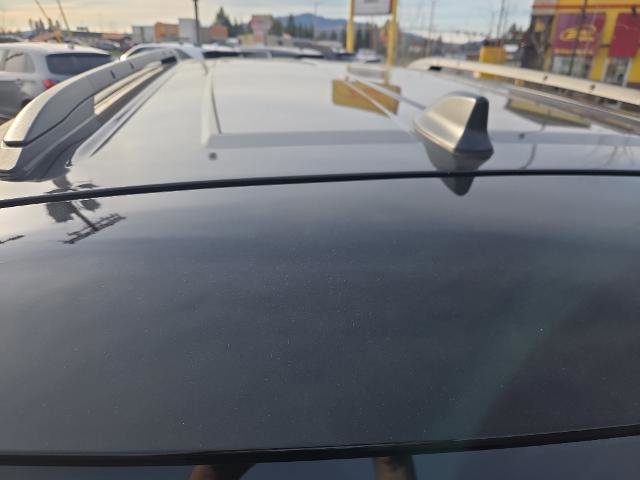 Used 2024 Toyota Sienna XSE AWD/4WD image 8