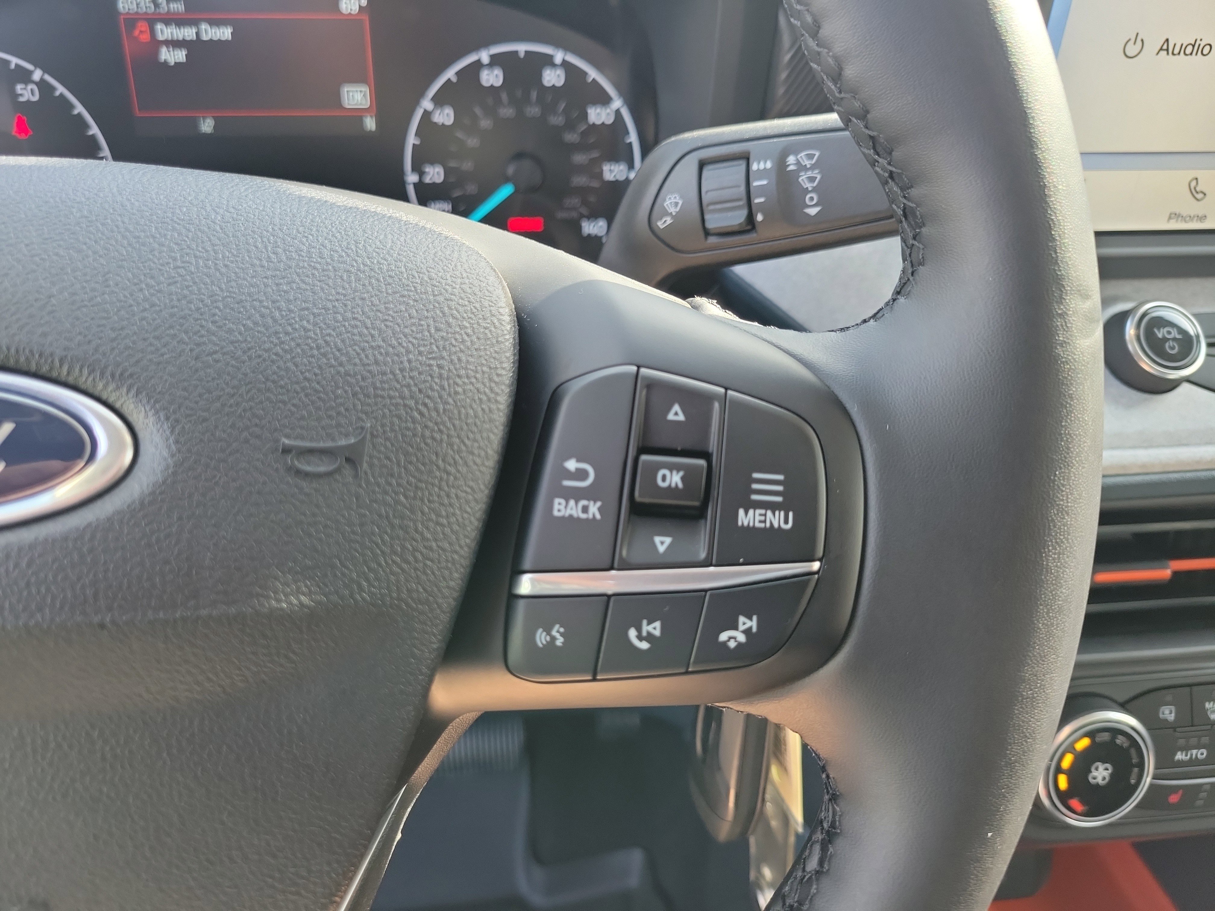 Certified 2024 Ford Maverick XLT w/ XLT Luxury Package FWD image 7