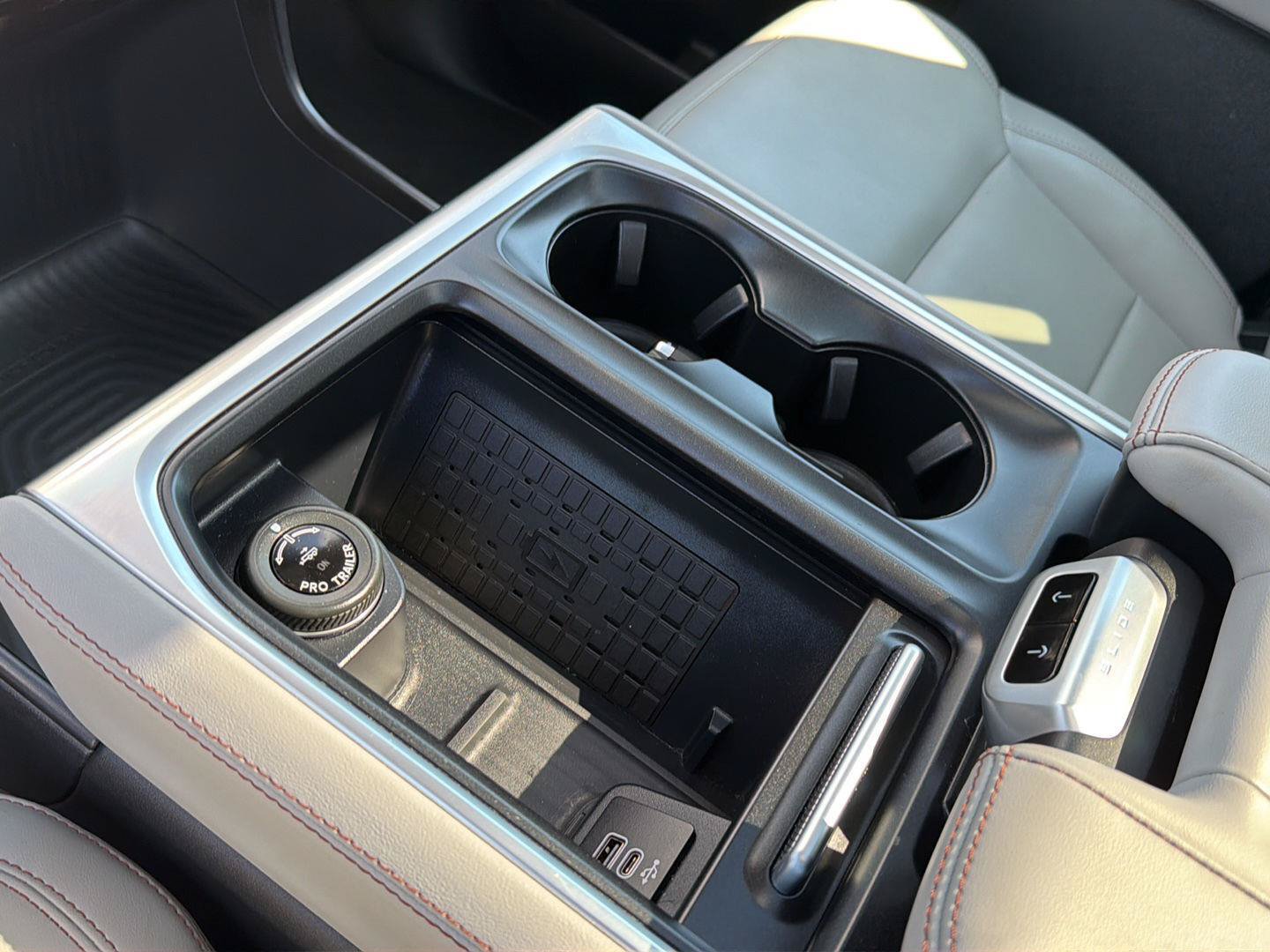 Certified 2025 Ford Expedition Active AWD/4WD image 30