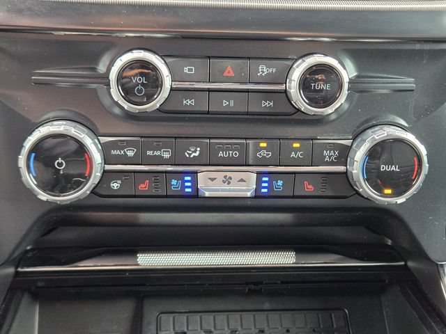 Certified 2025 Ford F150 Platinum w/ Equipment Group 702A High AWD/4WD image 18