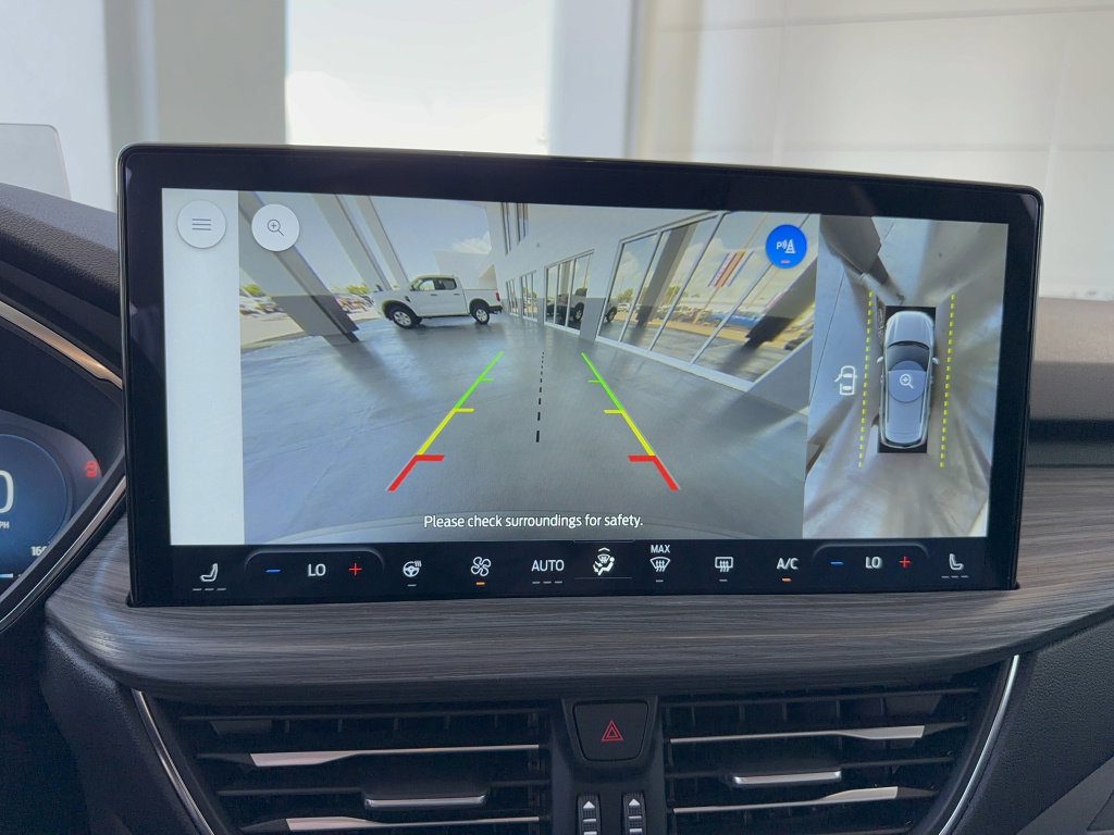 Certified 2025 Ford Escape SE w/ PHEV Premium Package image 19