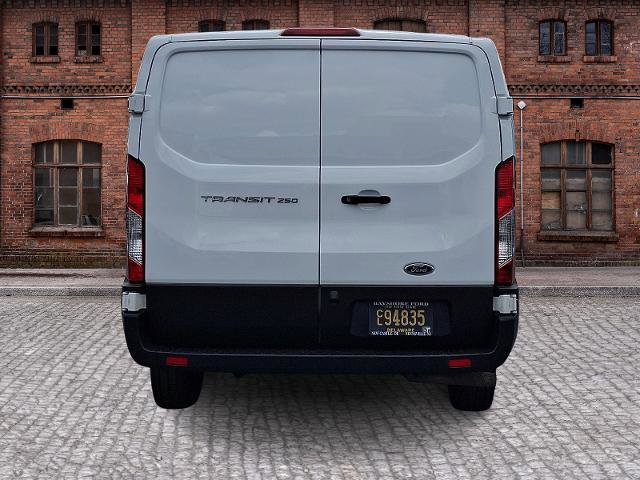 Certified 2024 Ford Transit 250 Low Roof RWD image 5