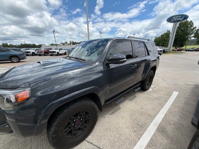Used 2024 Toyota 4Runner TRD Off-Road Premium w/ Moonroof Package AWD/4WD video 3