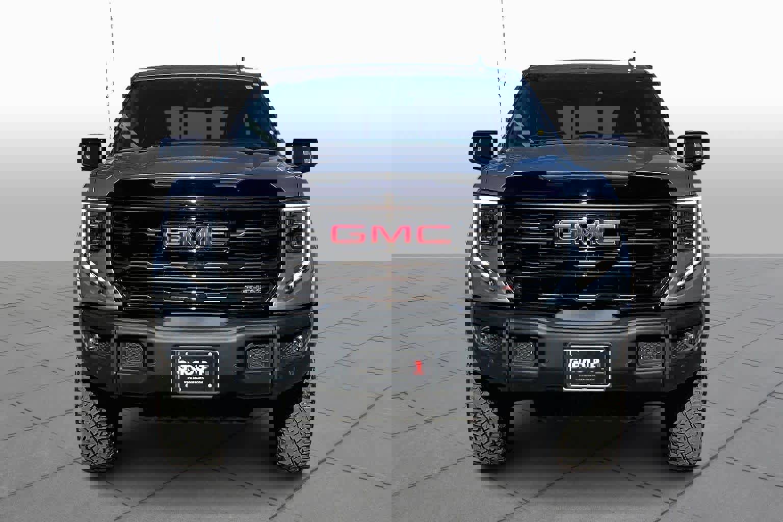 Used 2025 GMC Sierra 1500 AT4X image 3