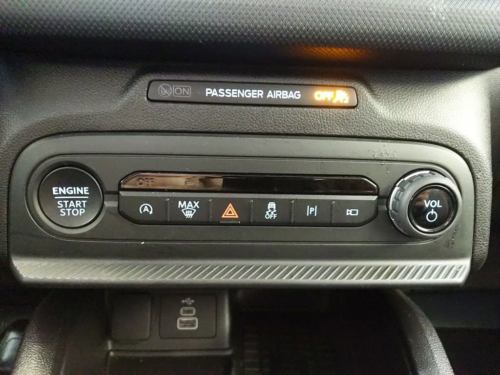 Certified 2025 Ford Bronco Sport Outer Banks w/ Outer Banks Tech Package+ AWD/4WD image 19