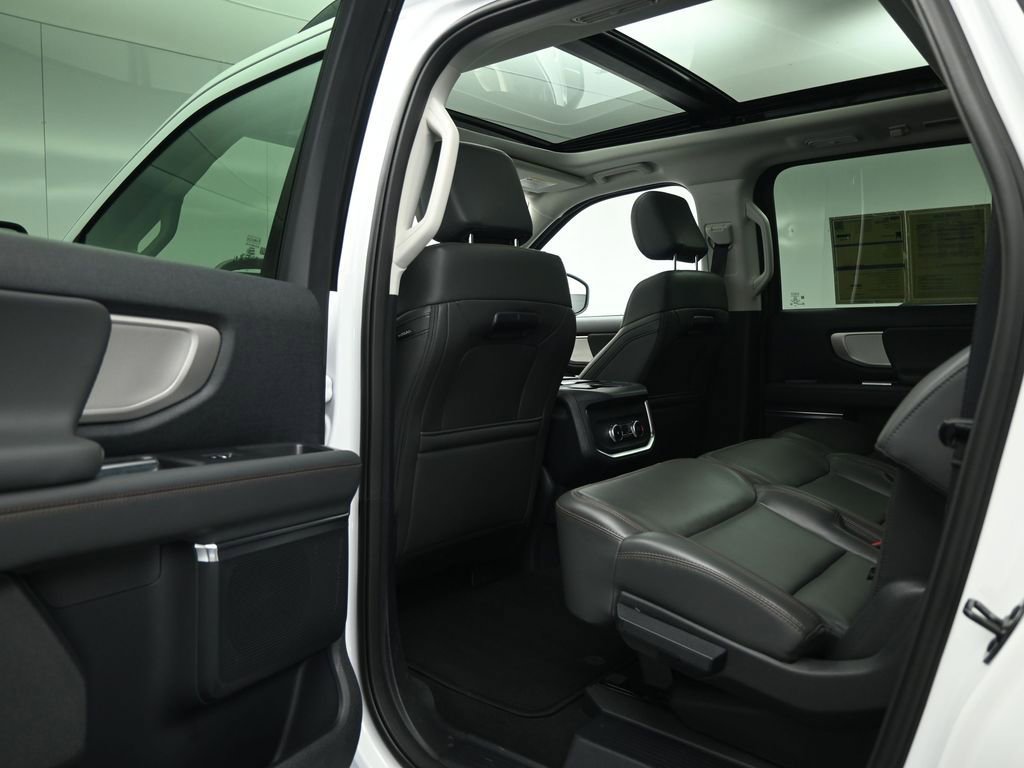 Certified 2025 Ford Expedition Max Active image 18