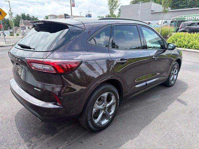 Certified 2023 Ford Escape ST-Line w/ Tech Pack #1 AWD/4WD image 6
