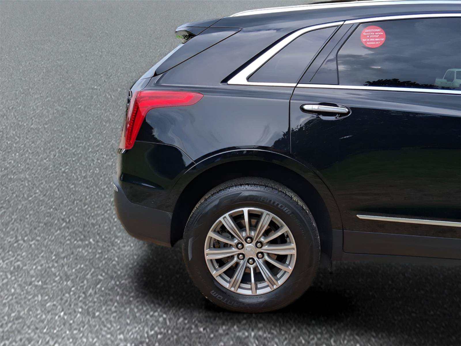 Used 2019 Cadillac XT5 Premium Luxury w/ Driver Assist Package FWD image 8