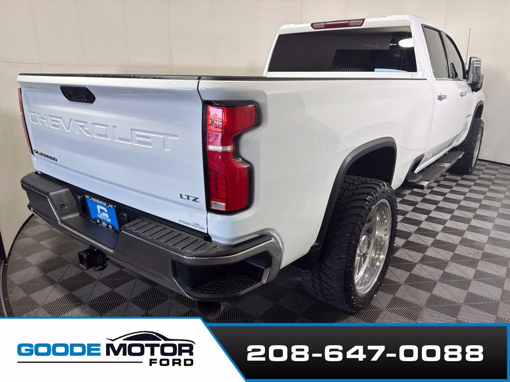 Used 2024 Chevrolet Silverado 3500 LTZ AWD/4WD image 8