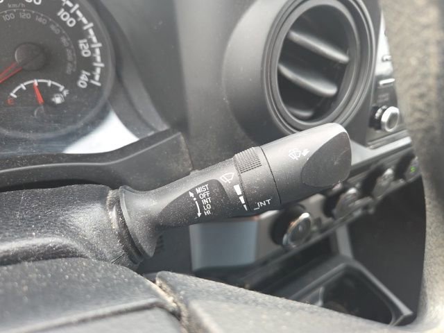 Used 2022 Toyota Tacoma SR image 34