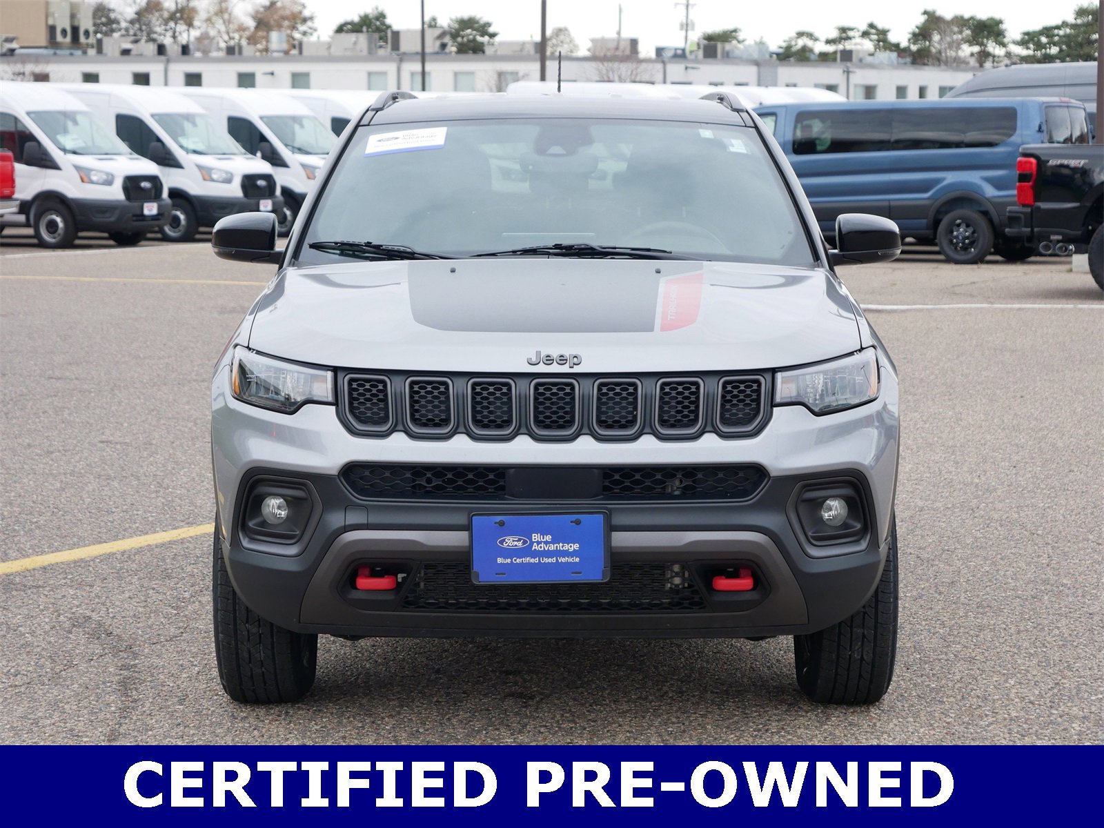 Used 2024 Jeep Compass Trailhawk image 8