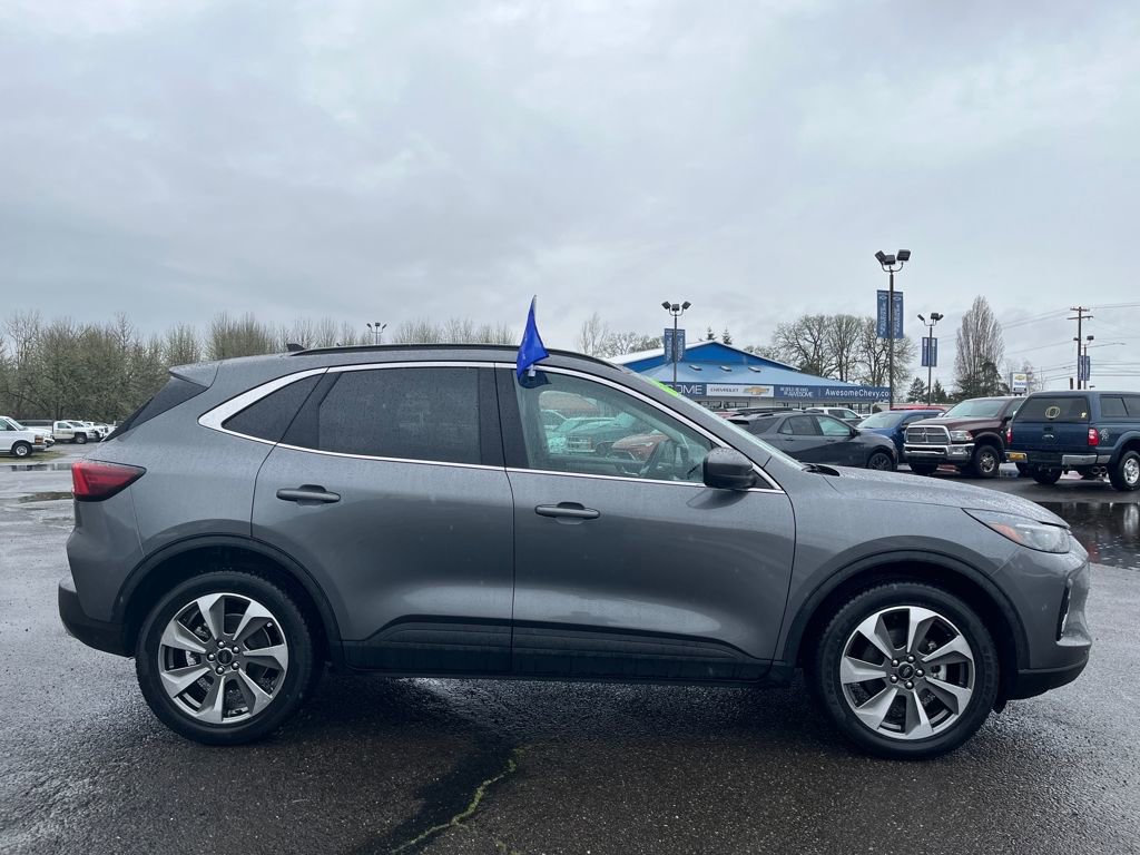 Certified 2023 Ford Escape Platinum AWD/4WD image 8