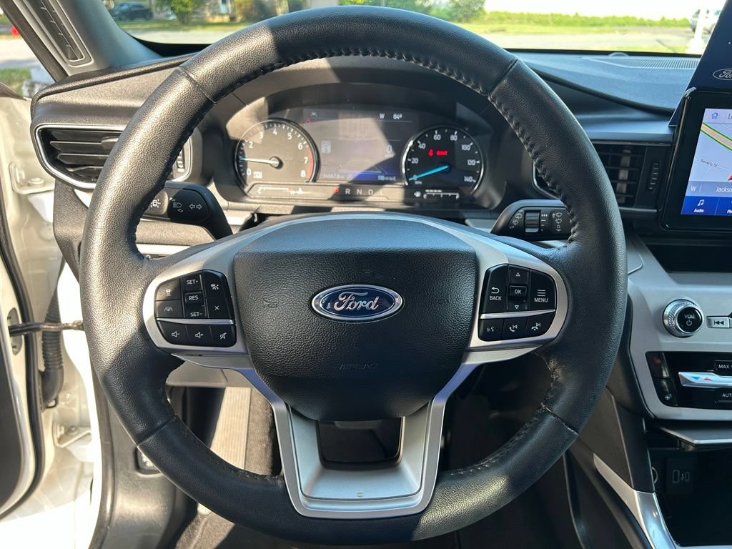 Certified 2023 Ford Explorer XLT w/ Equipment Group 202A RWD image 18