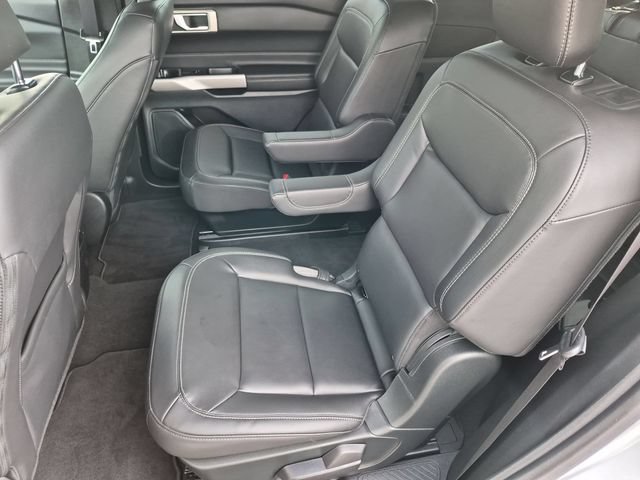 Certified 2024 Ford Explorer XLT w/ Equipment Group 202A AWD/4WD image 17
