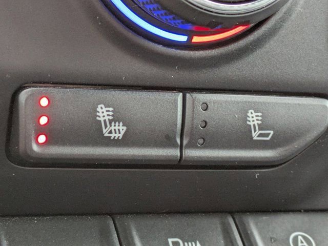 Used 2020 Chevrolet Silverado 1500 LT w/ All-Star Edition image 27