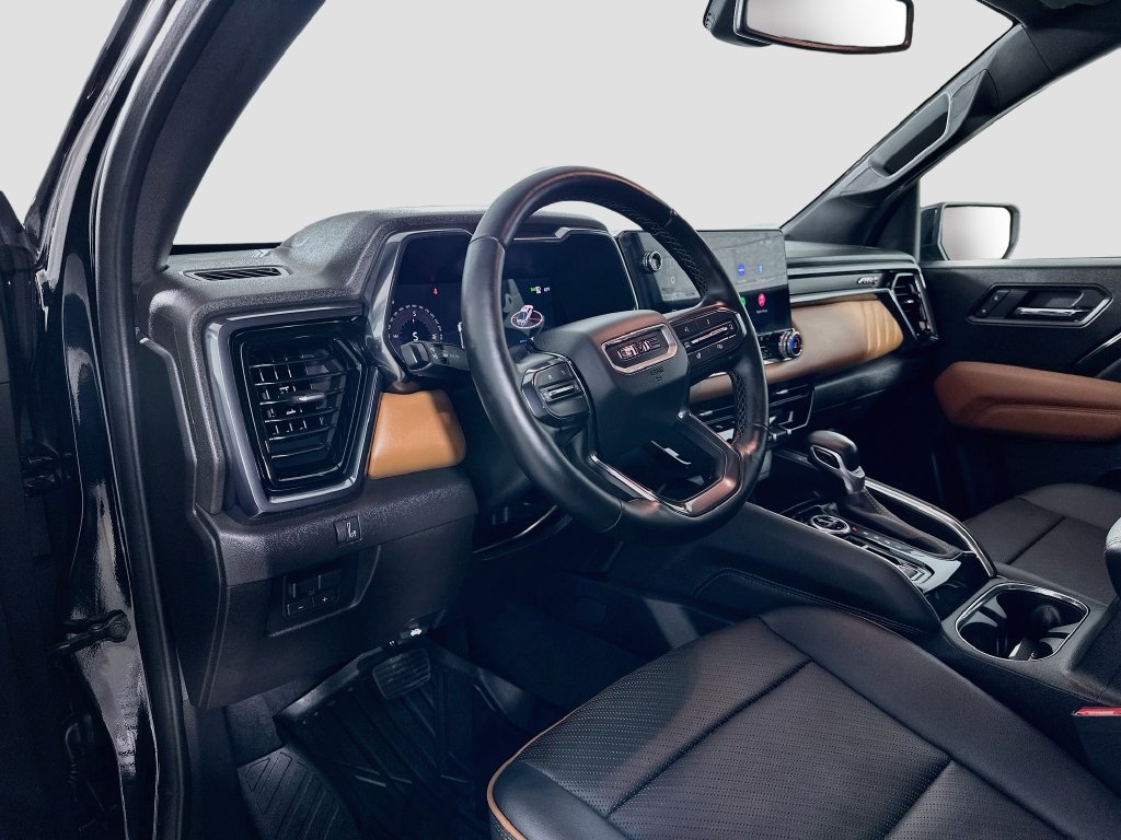 Used 2026 GMC Canyon AT4 w/ AT4 Premium Package AWD/4WD image 12