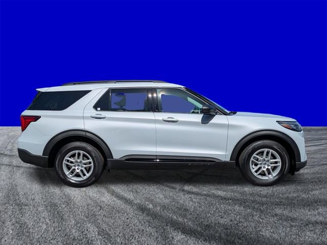 Certified 2026 Ford Explorer Active w/ Active Comfort Package RWD image 3