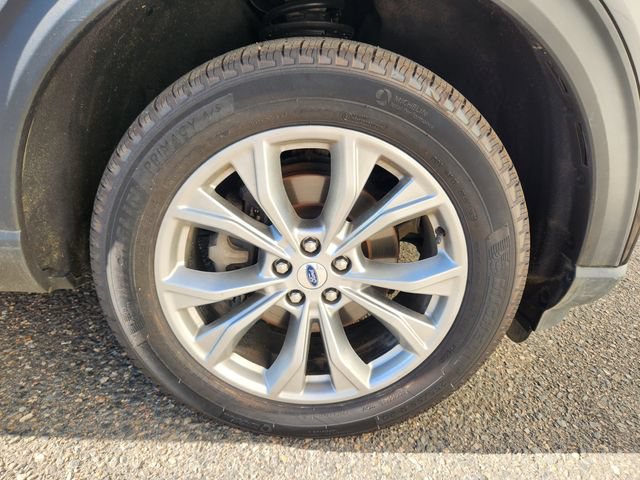 Certified 2023 Ford Explorer XLT w/ Equipment Group 202A AWD/4WD image 21