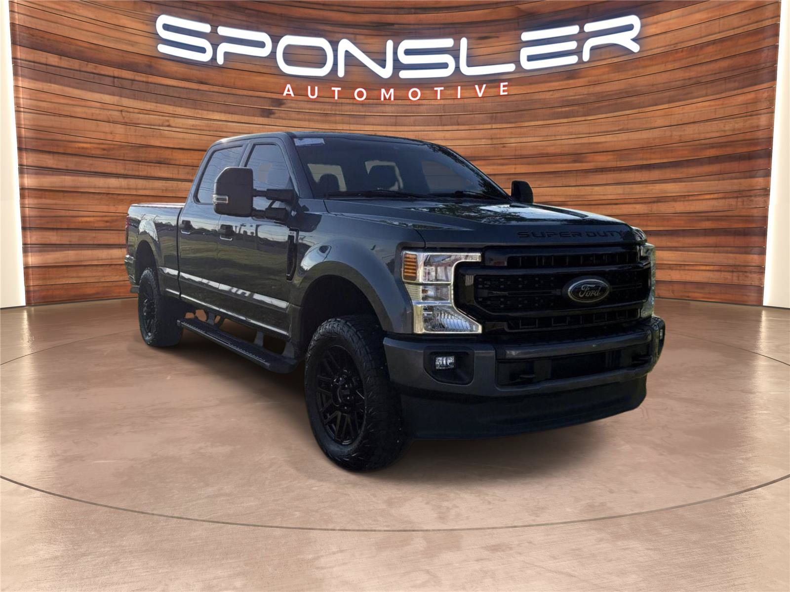 Certified 2022 Ford F250 XLT w/ Black Appearance Package AWD/4WD image 9