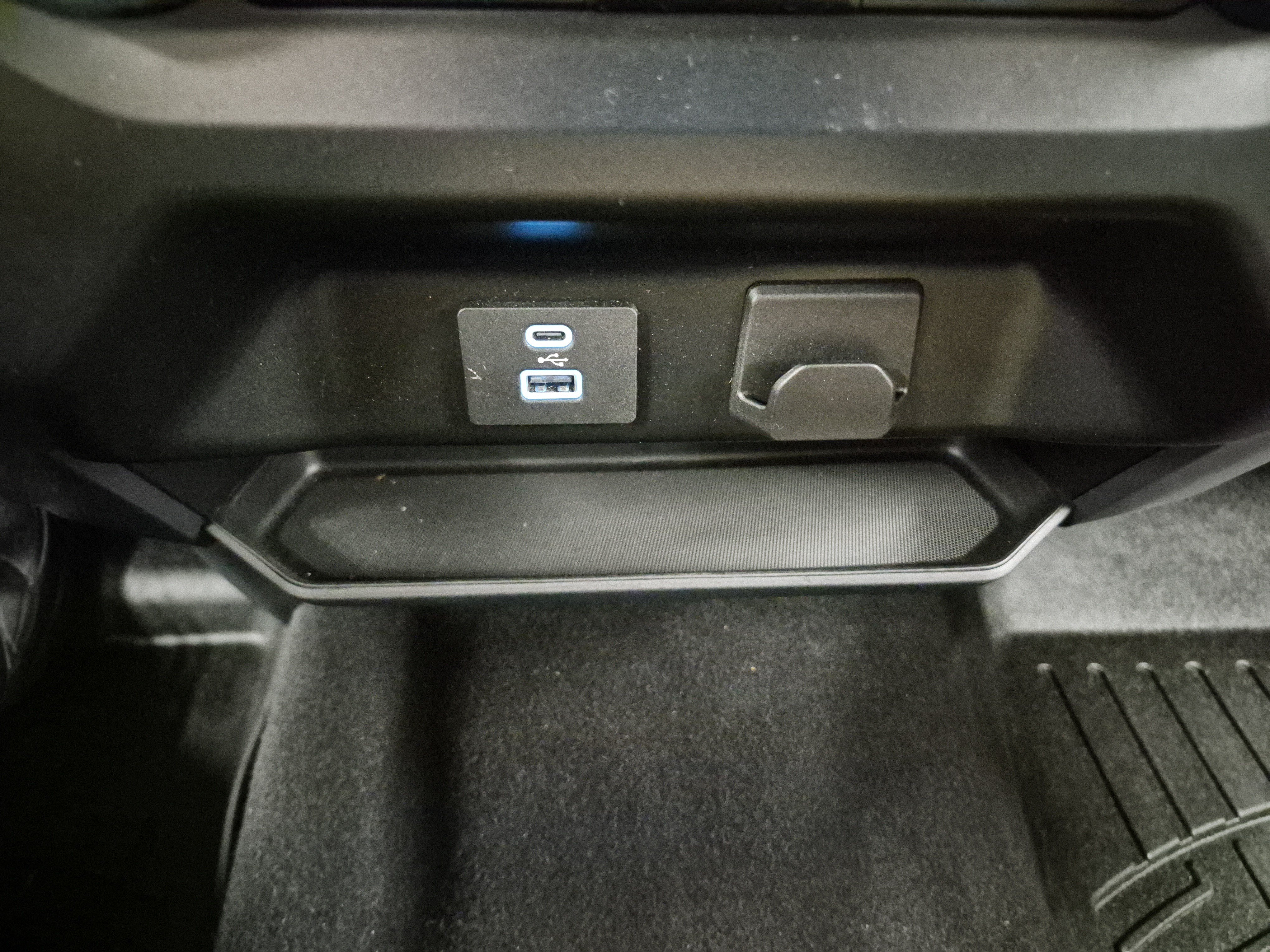 Certified 2023 Ford F150 XLT RWD image 29