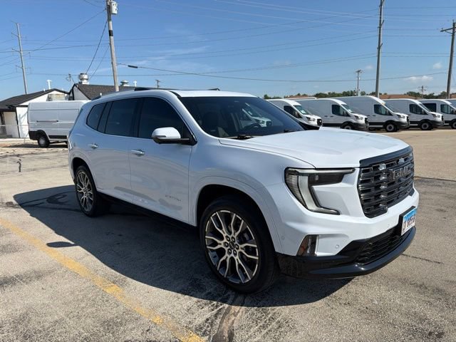 Used 2026 GMC Acadia Denali Ultimate FWD image 3