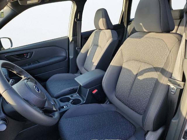 Used 2025 Subaru Forester Premium AWD/4WD image 10