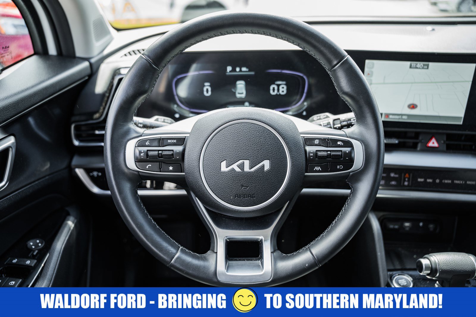 Used 2025 Kia Sportage EX FWD image 29