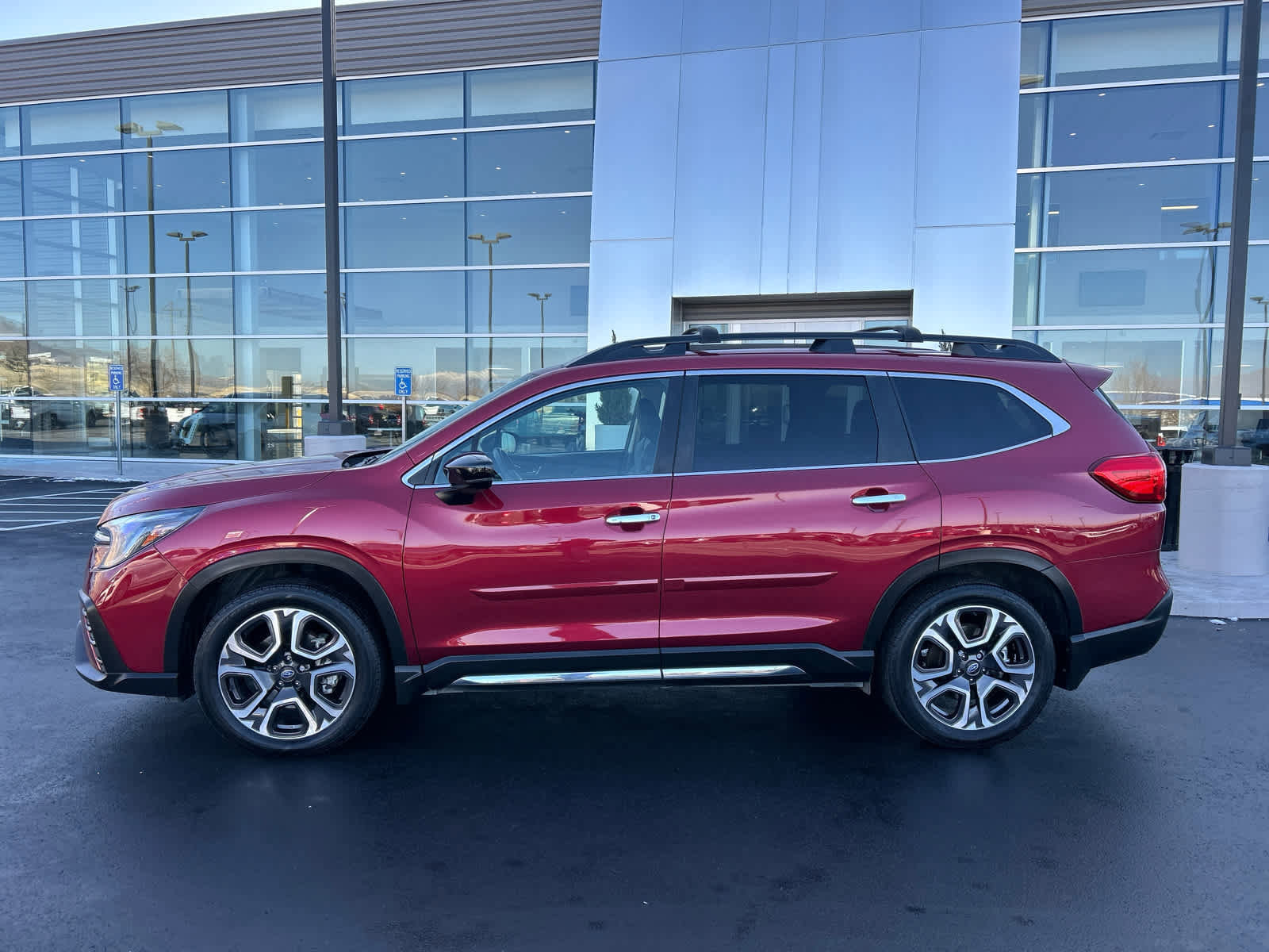 Used 2024 Subaru Ascent Touring image 3