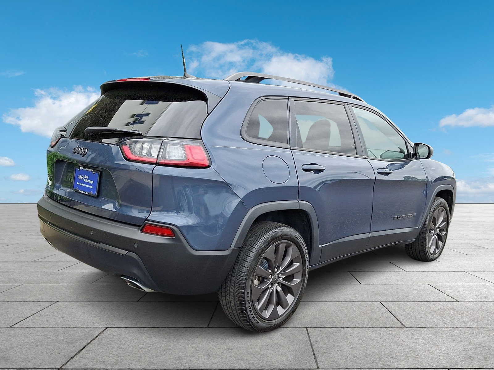 Used 2021 Jeep Cherokee Latitude Lux 80th Anniv w/ Quick Order Package 26U 80TH AWD/4WD image 6