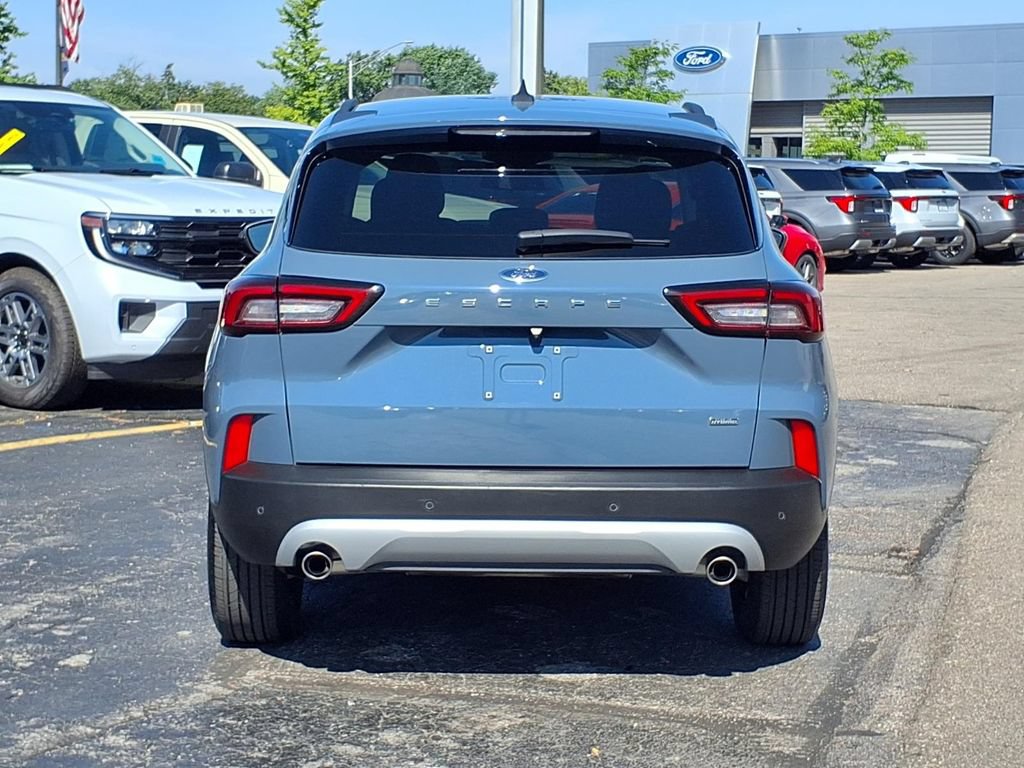 Certified 2024 Ford Escape SE FWD image 23