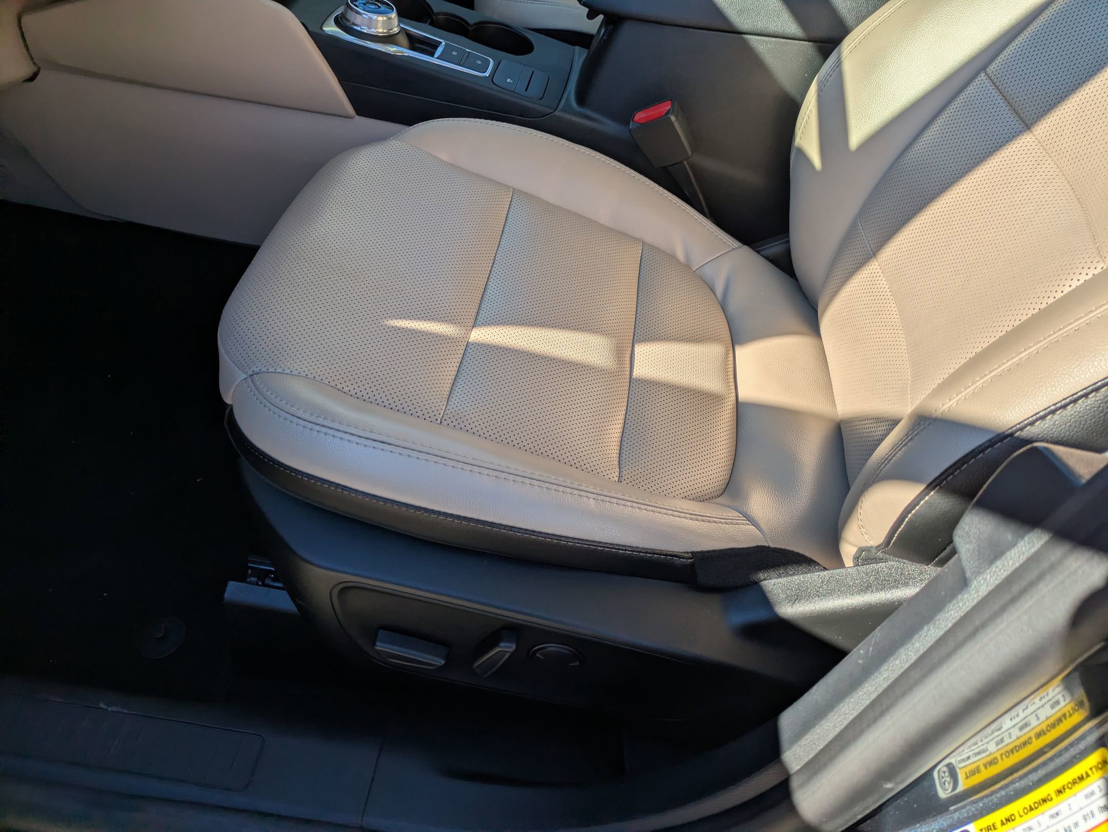 Certified 2022 Ford Escape SEL w/ Technology Package image 13