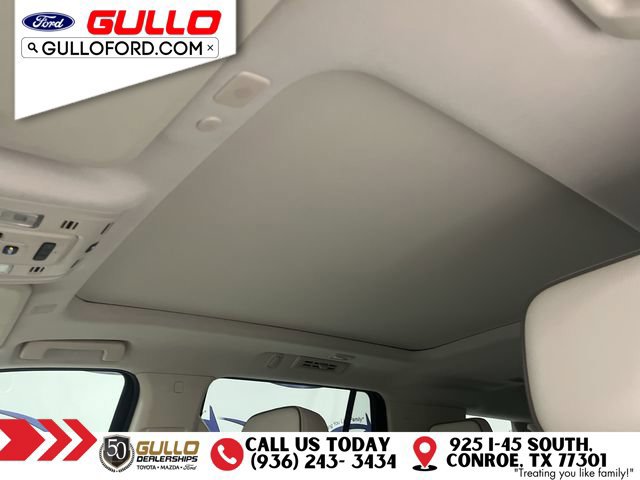 Used 2022 GMC Yukon Denali w/ Denali Premium Package AWD/4WD image 24