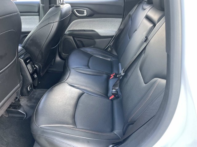 Used 2023 Jeep Compass Latitude w/ Sun and Sound Group AWD/4WD image 21