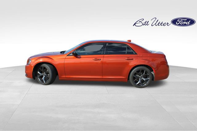 Used 2021 Chrysler 300 Touring w/ Sport Appearance Package image 2
