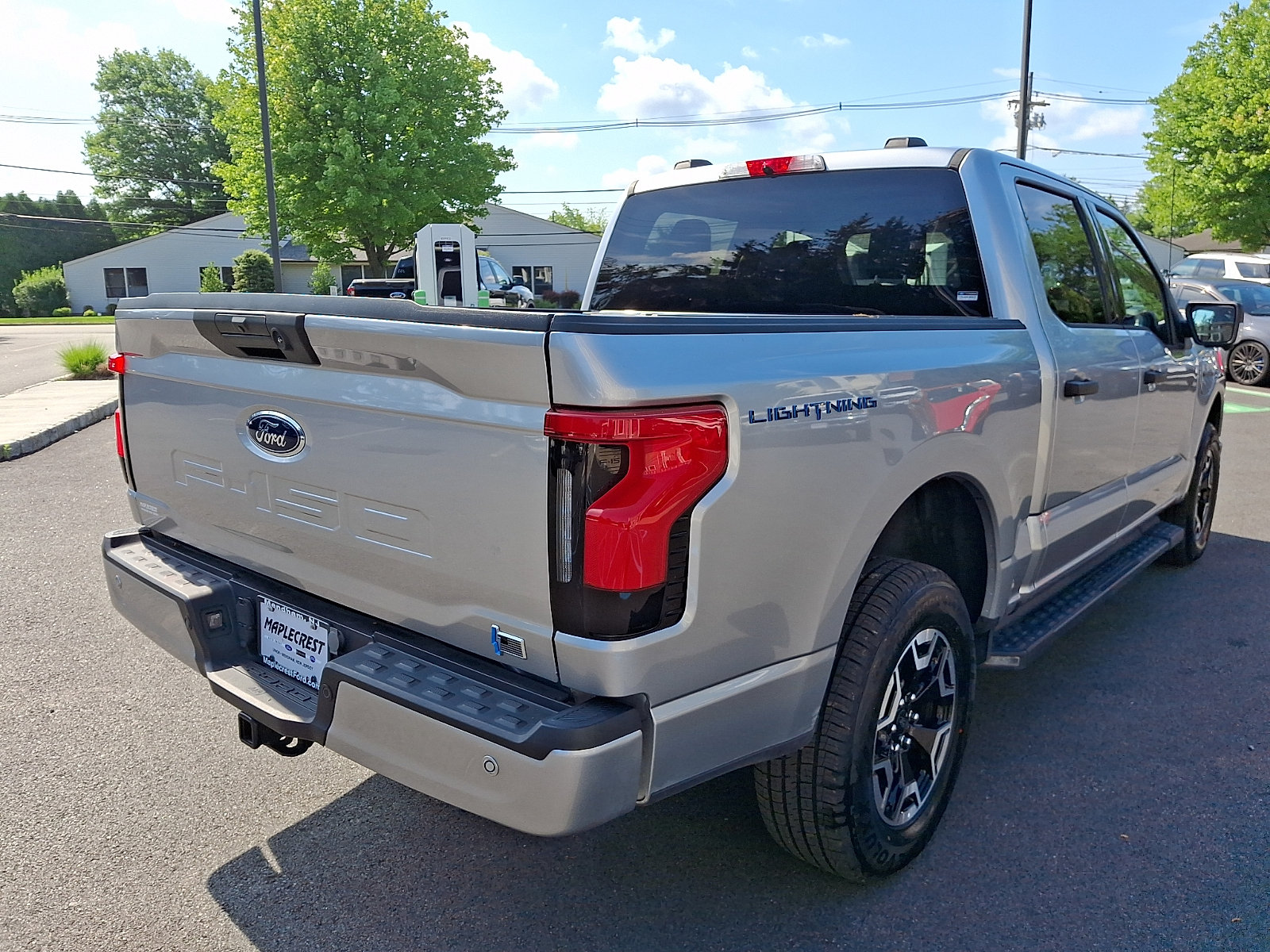 Certified 2023 Ford F150 Lightning XLT AWD/4WD image 5