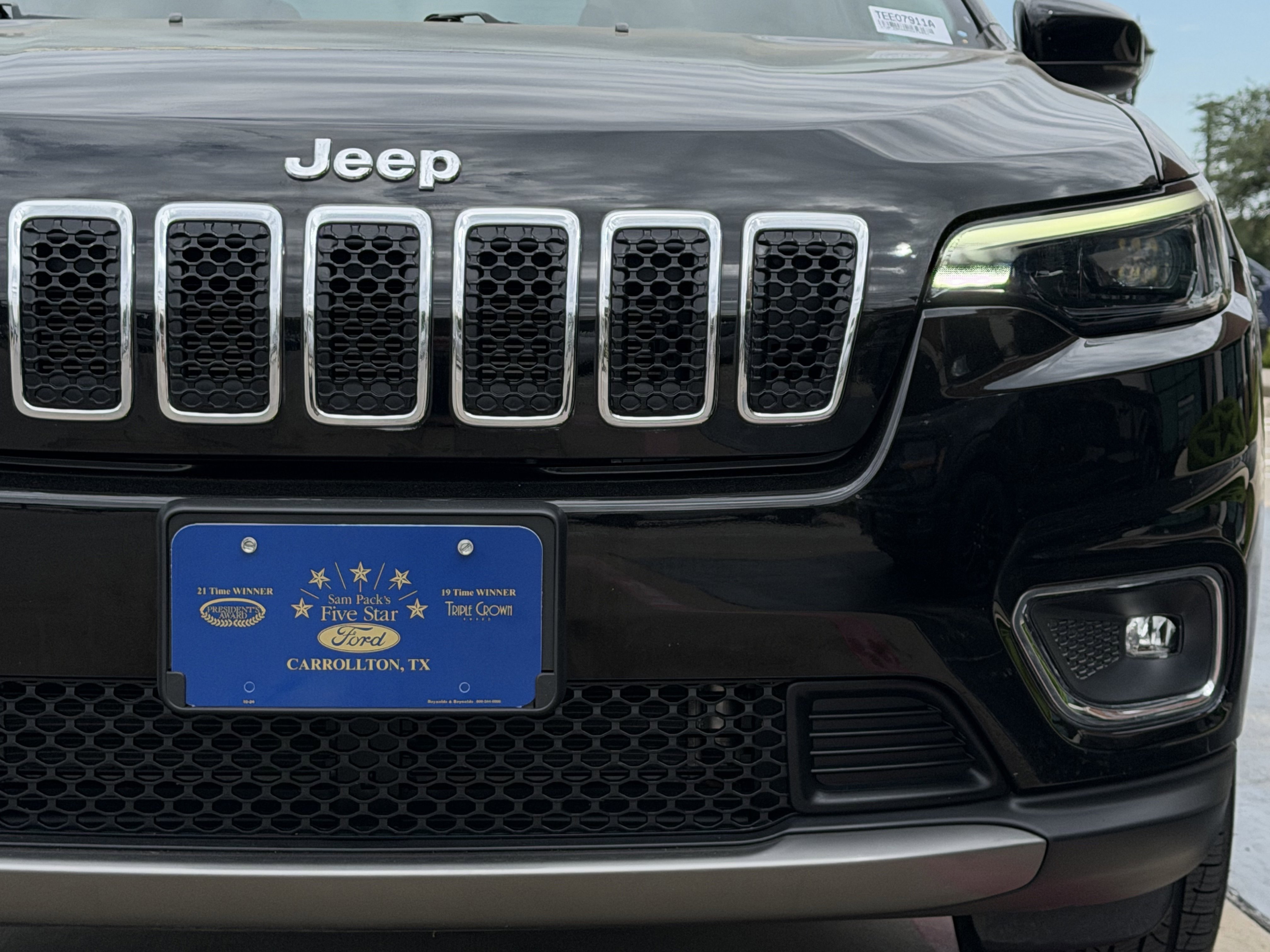 Used 2019 Jeep Cherokee Limited AWD/4WD image 9