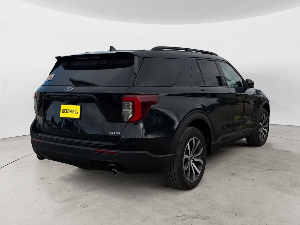 Certified 2023 Ford Explorer ST-Line AWD/4WD image 4