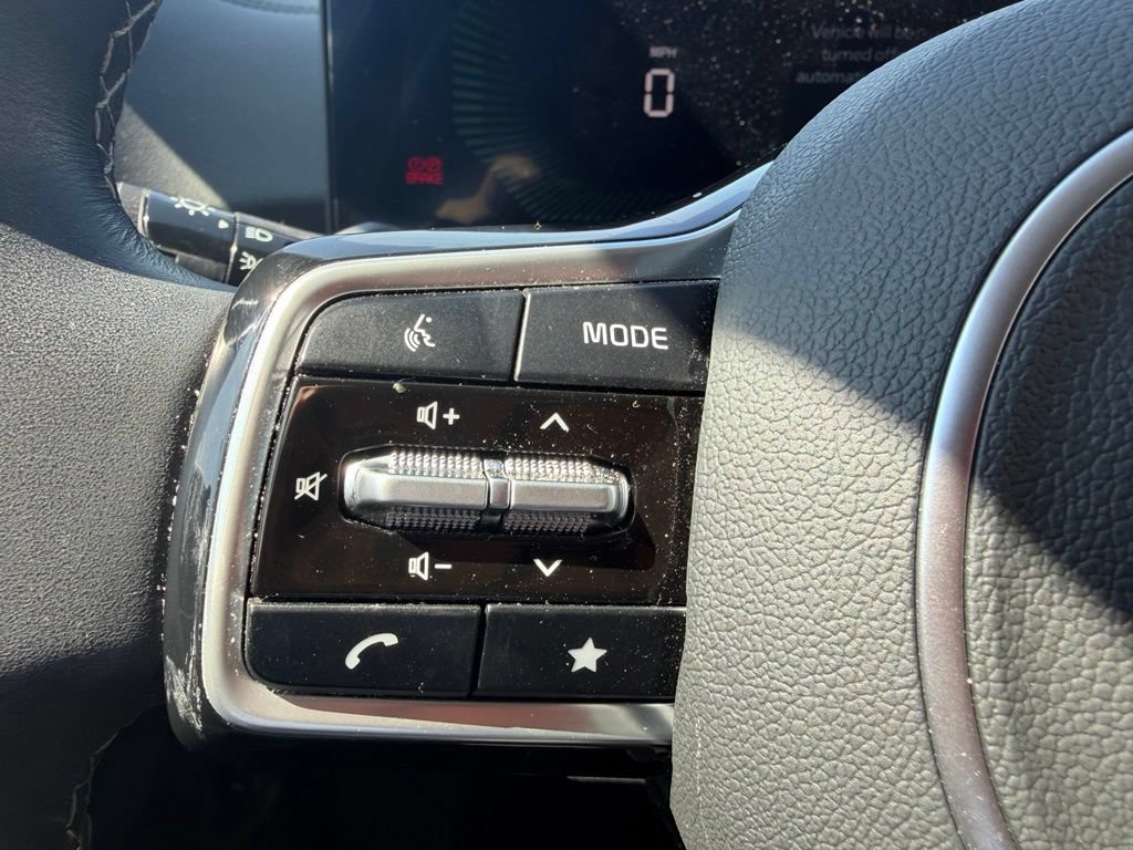 Used 2025 Kia Sorento EX AWD/4WD image 13